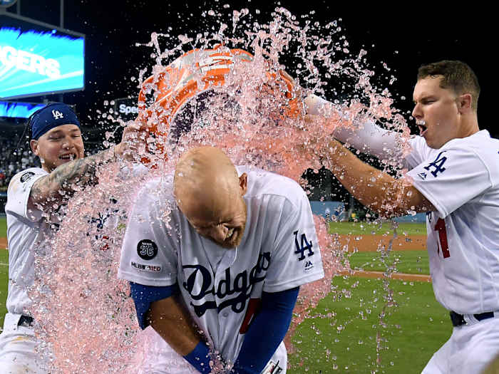 dodgers-win-walkoff.jpg
